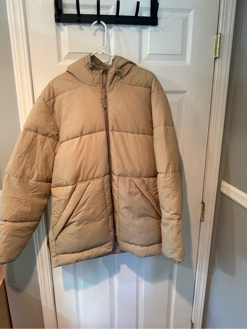 Old Navy large tall Tan Puffer Jacket